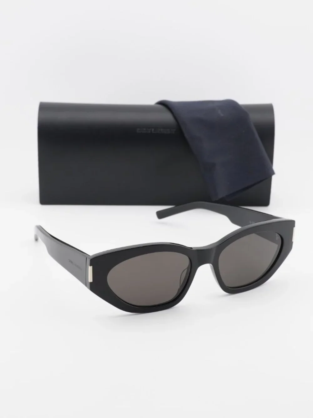 Saint Laurent SL638 001 Oval Sunglasses - Black / Black
